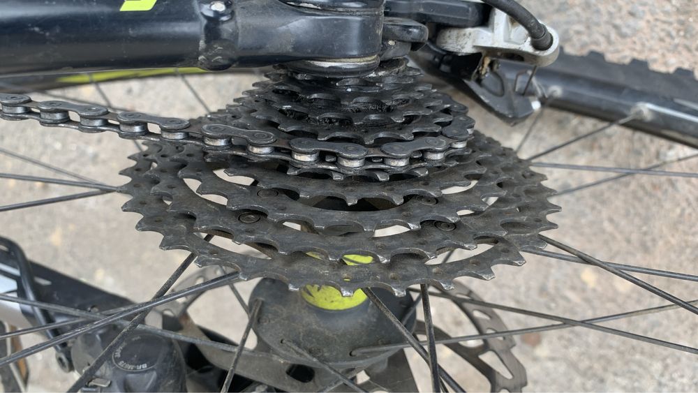 Bicicleta Scott Spark -carbon