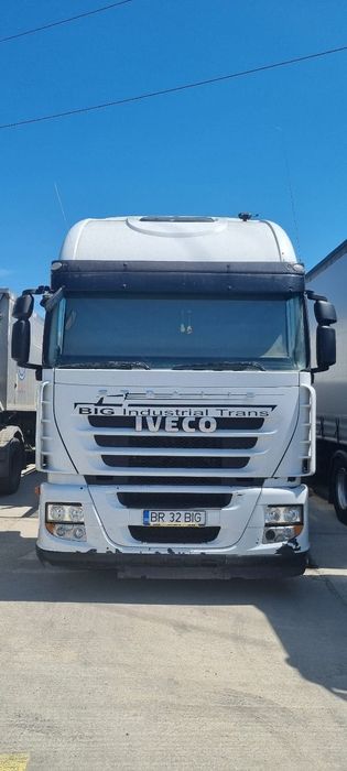 2× Ansamblu cap tractor iveco semiremorca cereale wielton