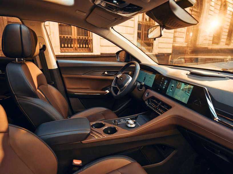 JAC JS8 — 7 o‘rinli, 2025