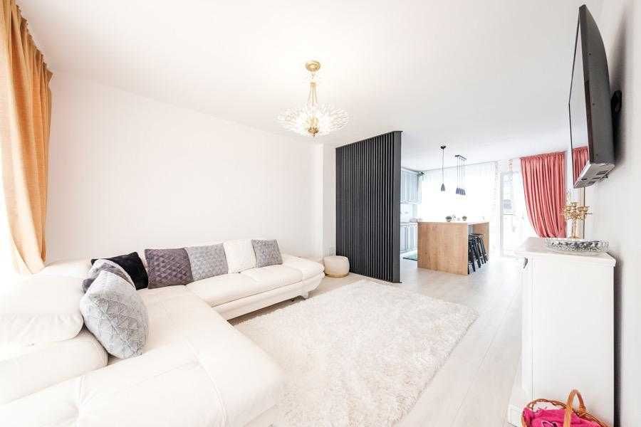 Casa Insiruita Moderna LUX - ELEGANTA  la pret de apartament, SANPETRU