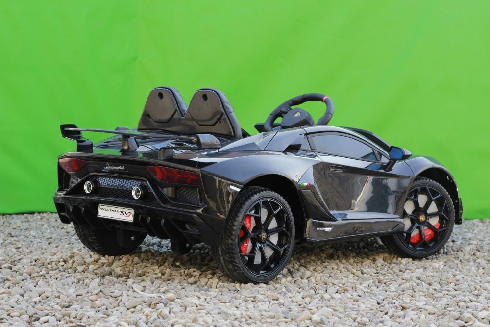 Masinuta electrica pentru copii Lamborghini Aventador SVJ 2x35W #Negru