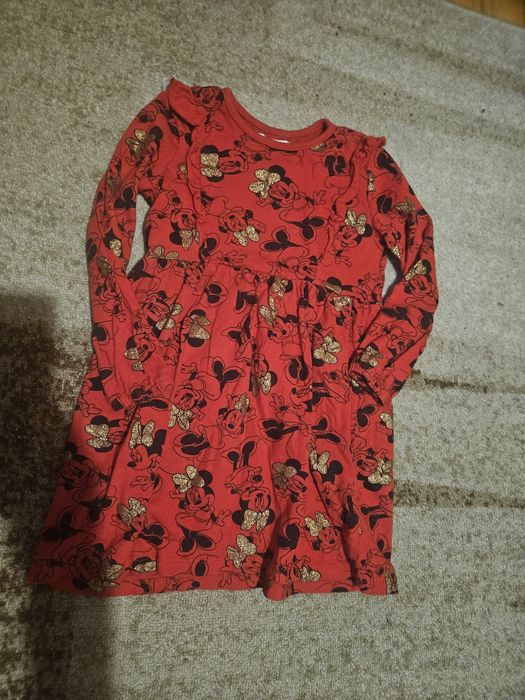 Продавам дрехи ръст 110,116