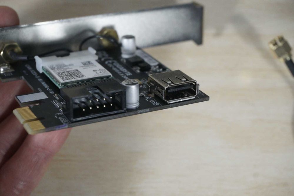 PCIE WiFi Карта Gigabyte Aorus Wifi 6 Bluetooth 5.1 GC-WBAX200 Вкл.ДДС