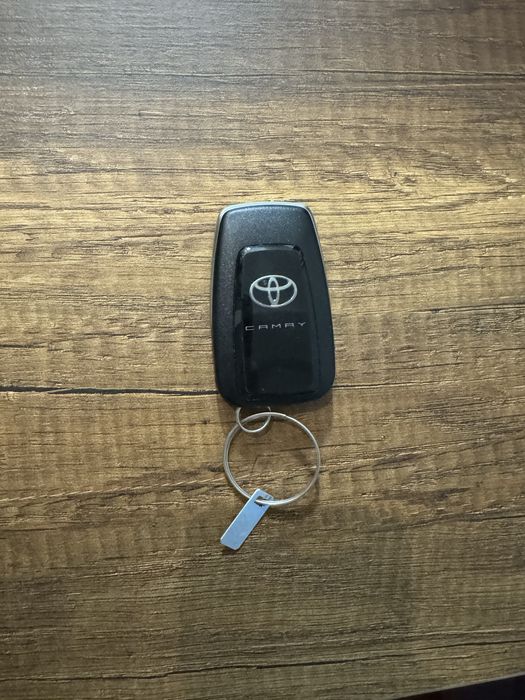 Ключ на камри 70