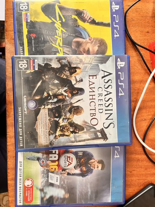 Продам PS4 slim на 1 ТБ