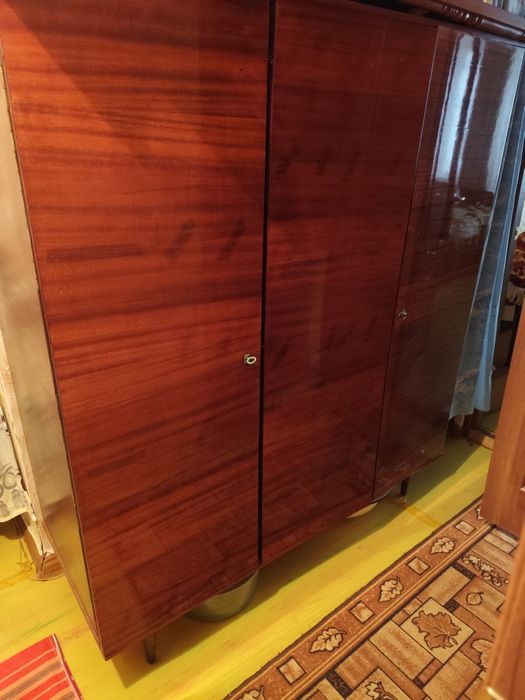 Продам шкаф для белья и одежды