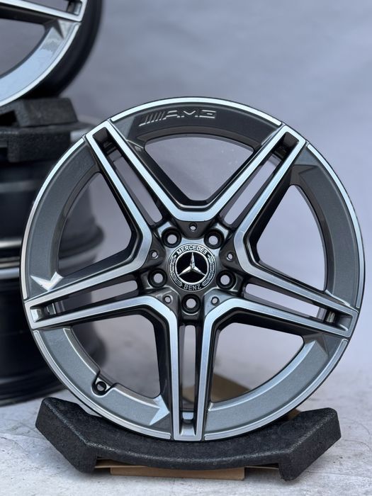 Оригинални джанти 19 цола mercedes Amg w257