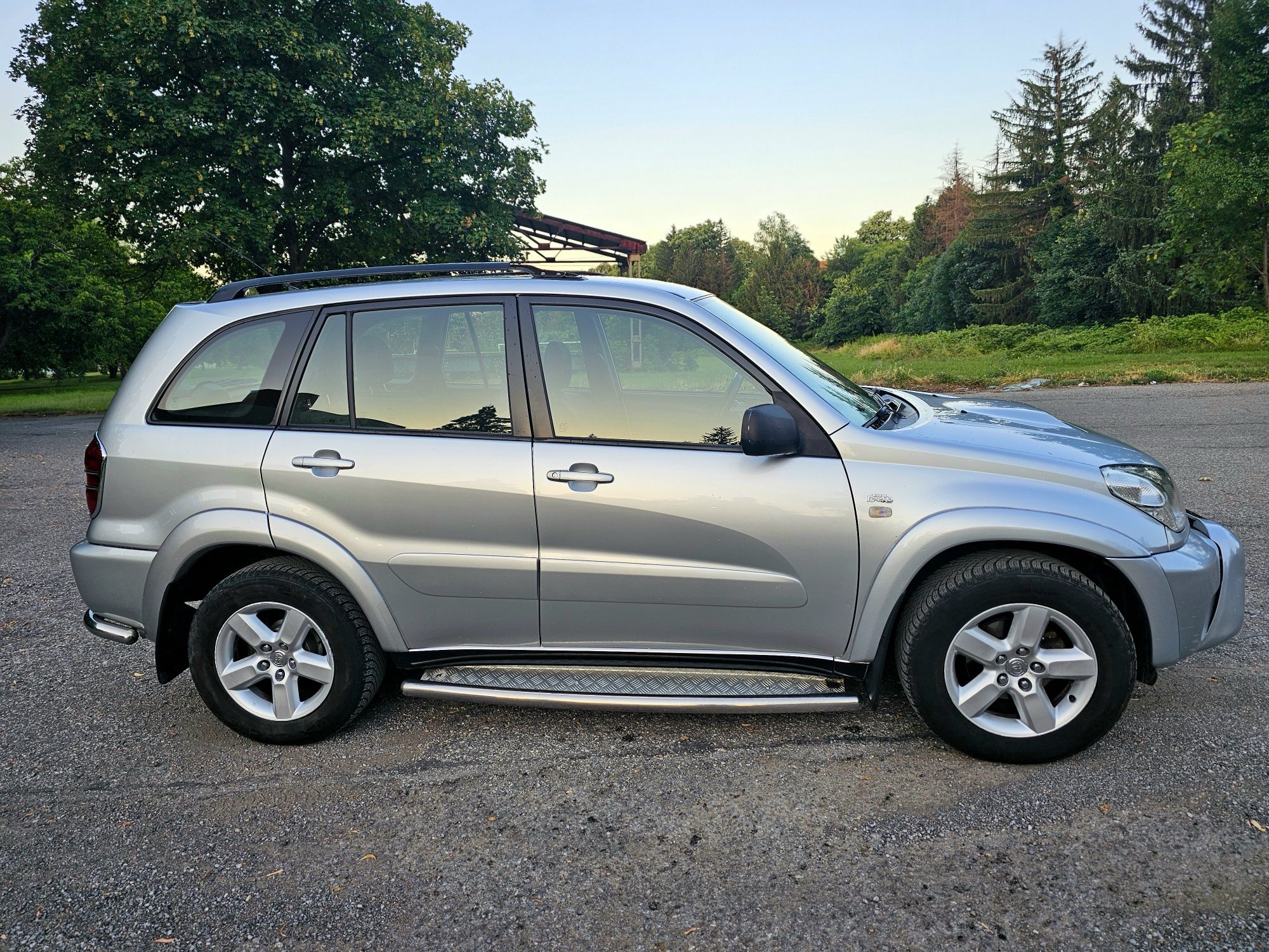 Toyota RAV 4 2.0 16V D-4D 116кс