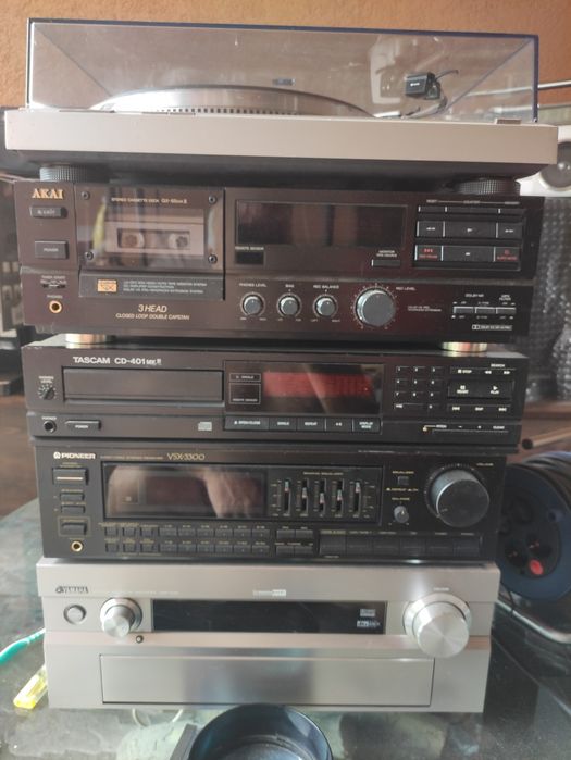 TASCAM  CD-401 MK ll