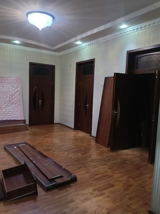 Учтепмнский район Камчатка из-за  3 соток 5 комн