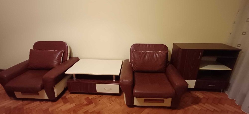 Canapea si mobilier living/sufragerie