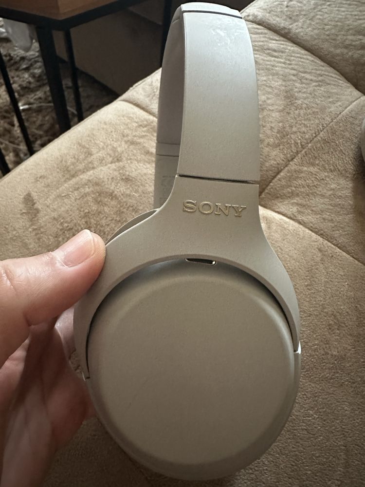 Sony XM4 1000 слушалки