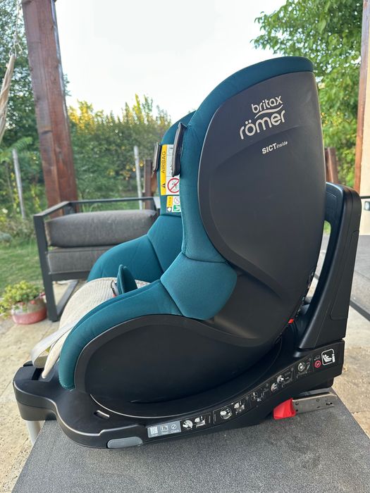 Столче за кола Britax Romer Dualfix M i-Size