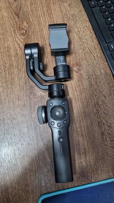Stabilizator Gimble Zhiyun Smooth 4
Zhiyun Smooth 4