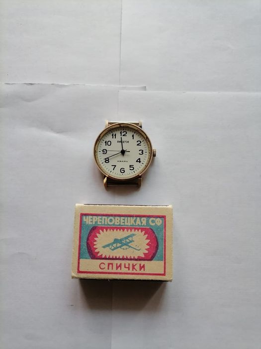 Продам часы наручные