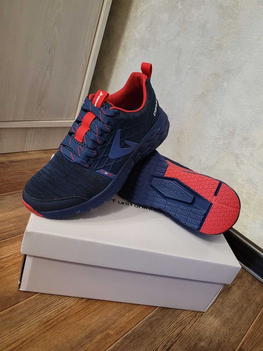 Новые Кроссовки Demix