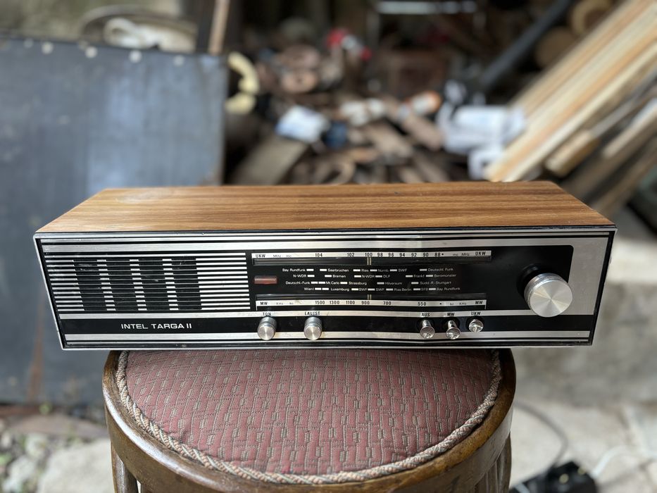 Немско радио INTEL TARGA II