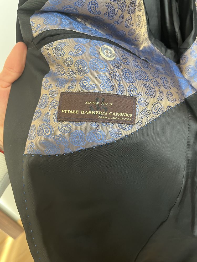 Мъжки черен стилен костюм Slim Fit  Pierre Cardin  50 размер