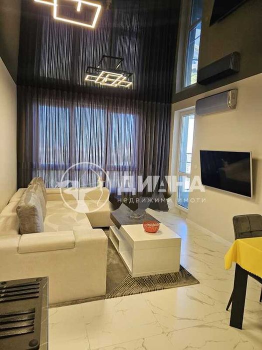 Продава се Двустаен апартамент в Пловдив, Тракия - 76 кв.м за 1935 €/кв.м - Снимка #1