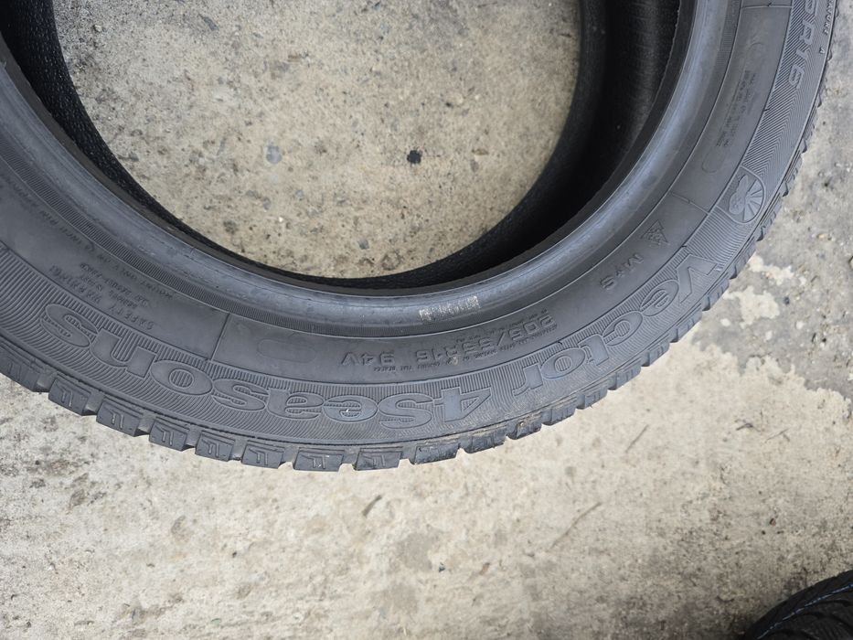 205 55 16 goodyear all seasson