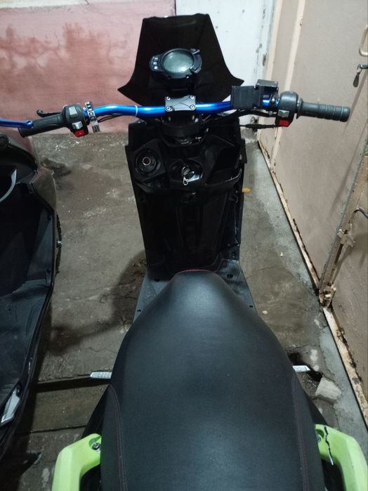 Samurai skuter naxtga