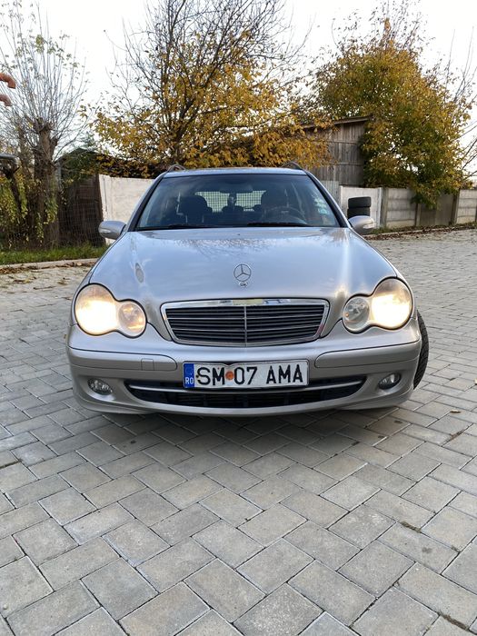 Mercedes C Class 2005 2.2