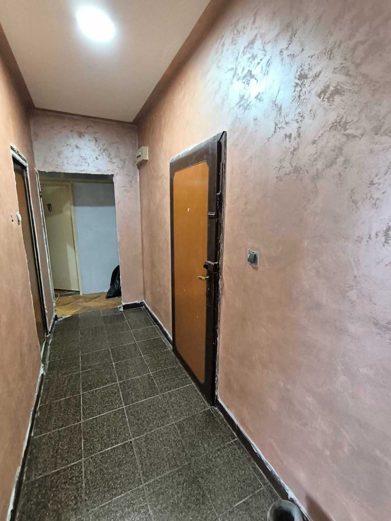 Продава се Двустаен апартамент в Перник, Изток - 57 кв.м за 1163 €/кв.м - Снимка #5