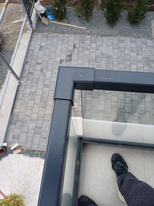 Balustrada din sticla securizată  !