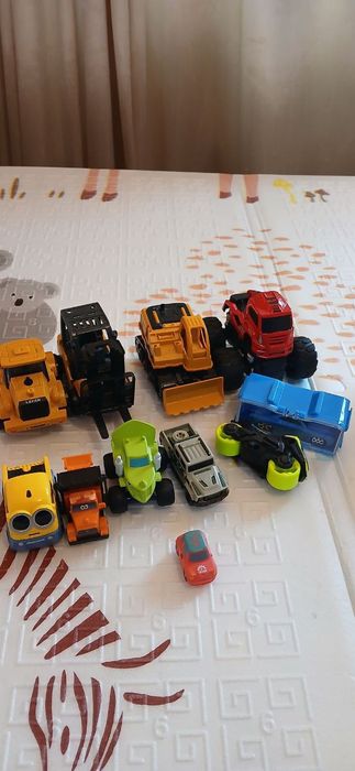 Машинки разные, 10 шт