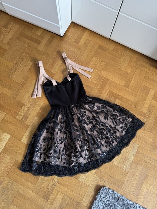 Елегантна дамска рокля loretti