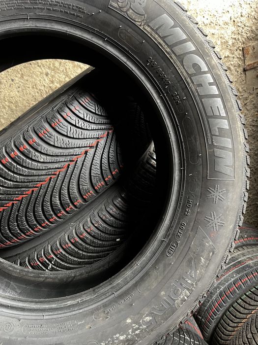 Anvelope de iarna 215/65 R17 Michelin
