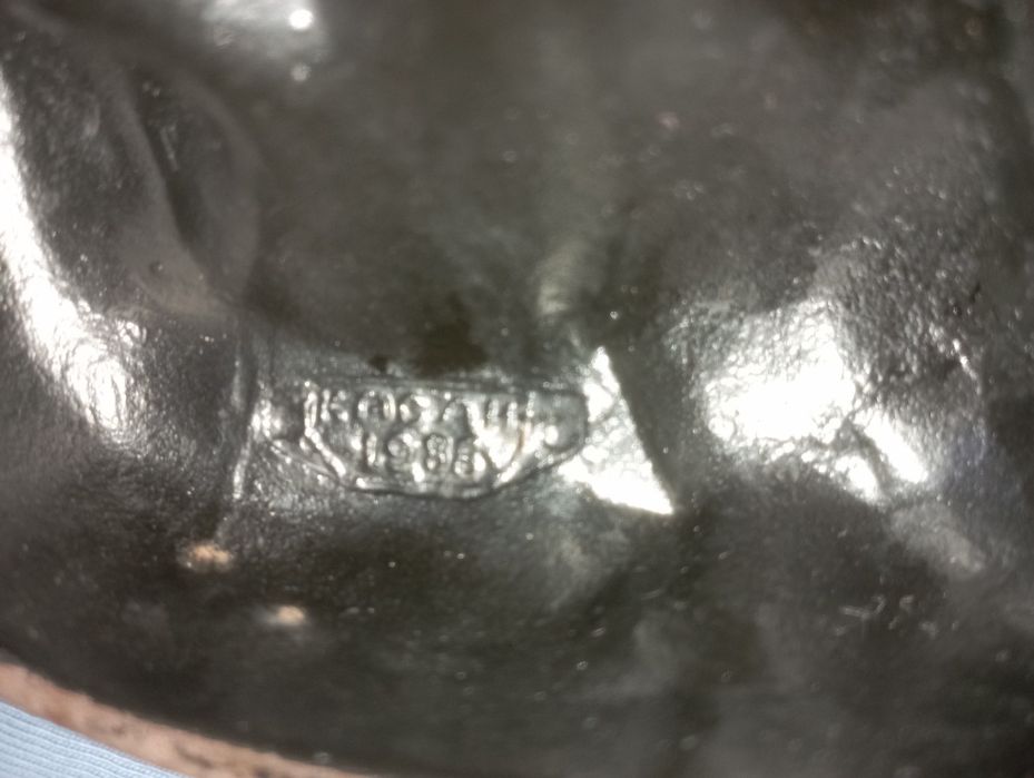 Продается антиквариат Медведь Касли 1988 год, чугунный пресс папье