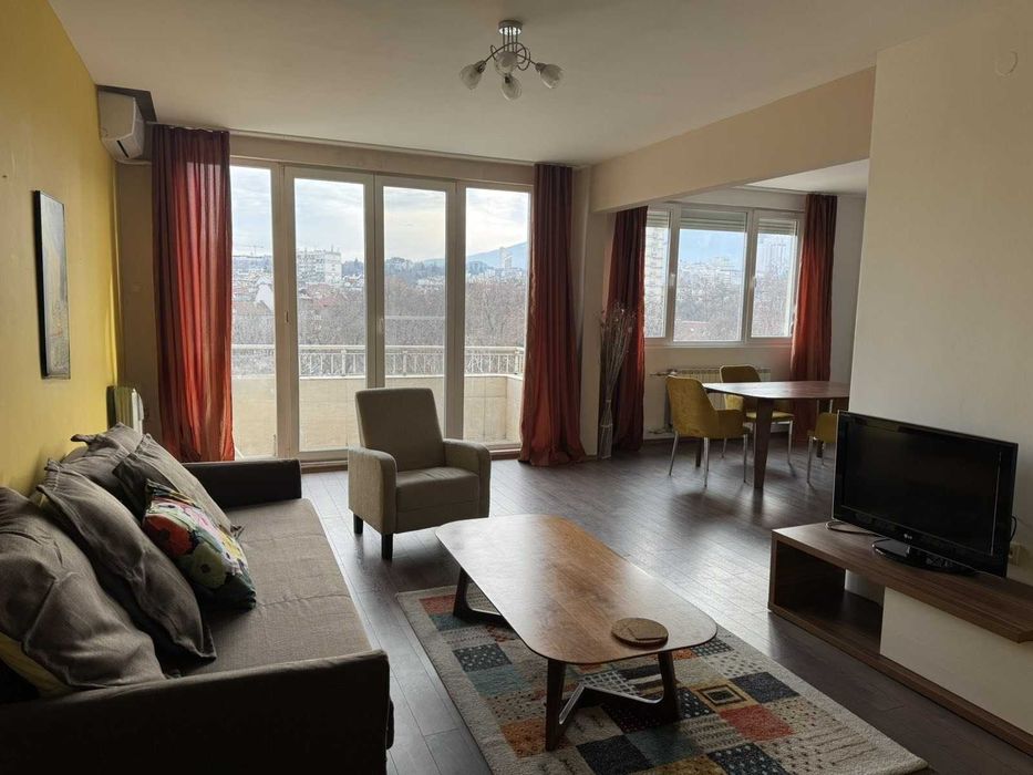 Дава се под наем Тристаен апартамент в София, Център - 110 кв.м за 990 € - Снимка #6