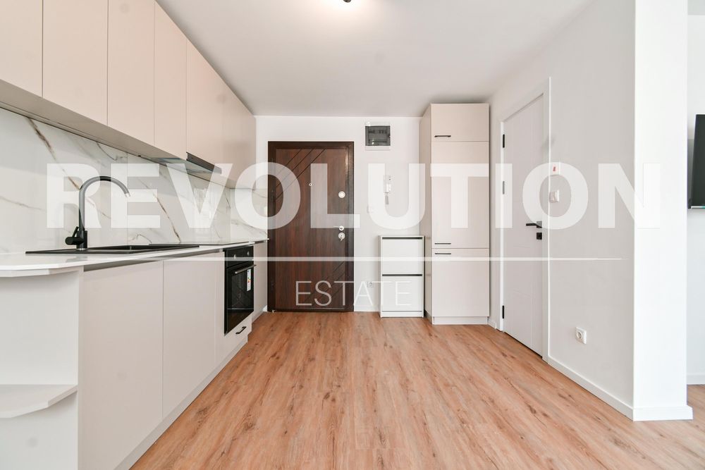 Двустаен апартамент в ж.к. Зона Б-19.