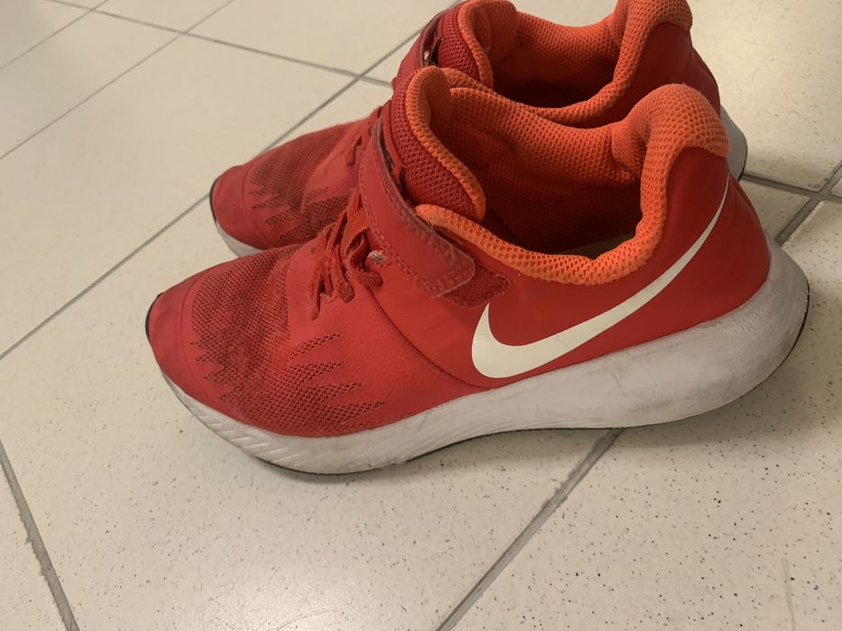 Adidasi nike star runner