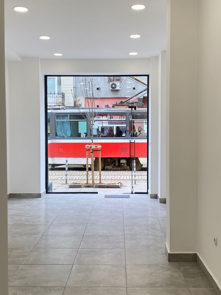 Продава се Магазин в София, Център - 70 кв.м за 1886 €/кв.м - Снимка #6
