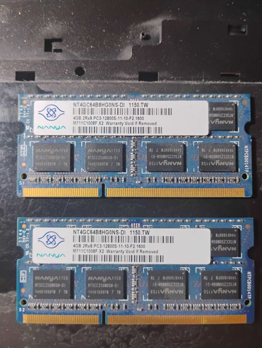 4 GB RAM за лаптоп 2xR8 PC3-12800s Nania DDR3 SDRAM SO-DIMM