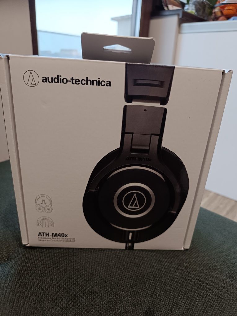 Audio Technica  ATH-M40x