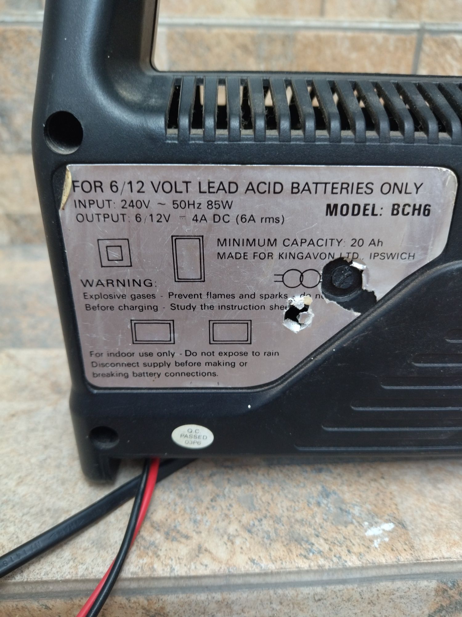 Зарядно за акумулатор батерия 6v 12v