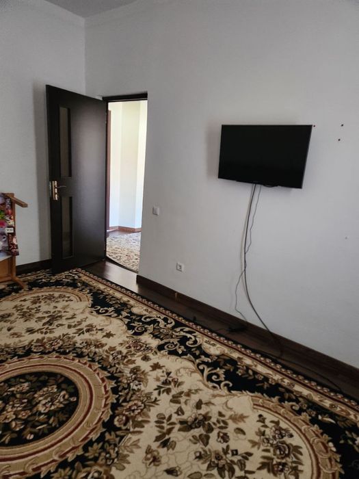 Срочно продается 3/5/5 в Яшнабадском районе на УзБум в  Обод макон