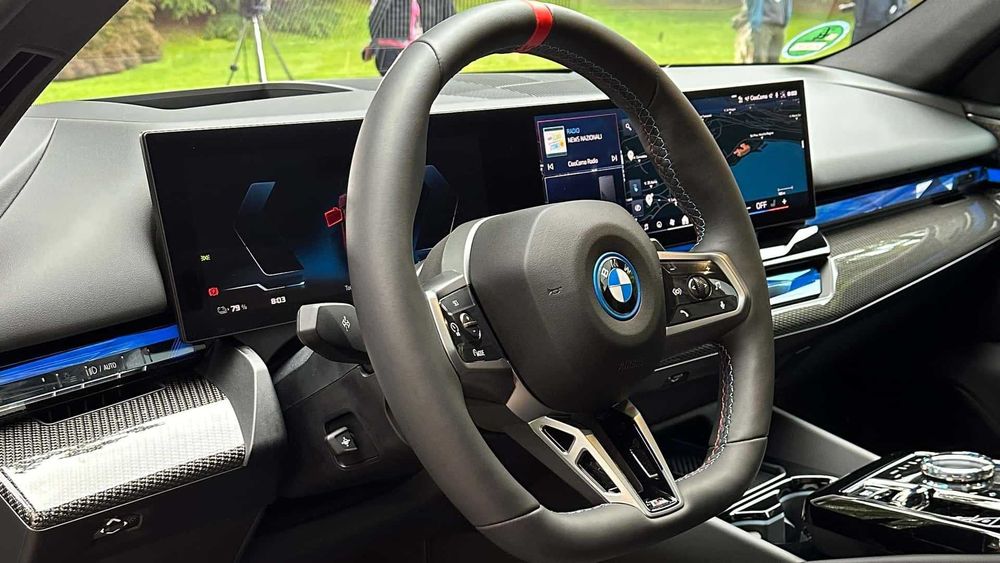 BMW i7 50L buyurtma asosida na zakaz