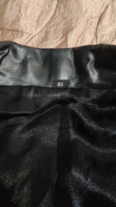 Ново дамско яке, естествена кожа ,размер 40