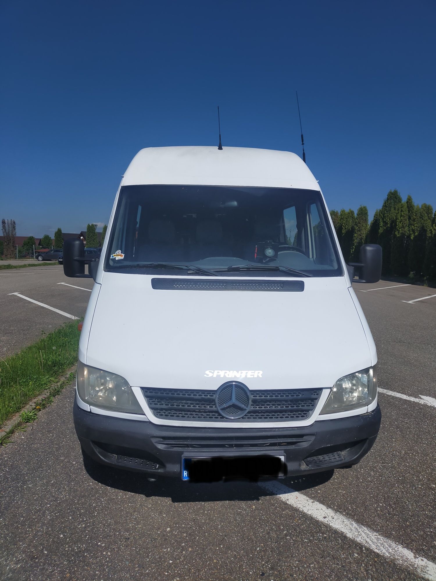 Vând Mercedes Sprinter 311 CDI 6 locuri si marfa