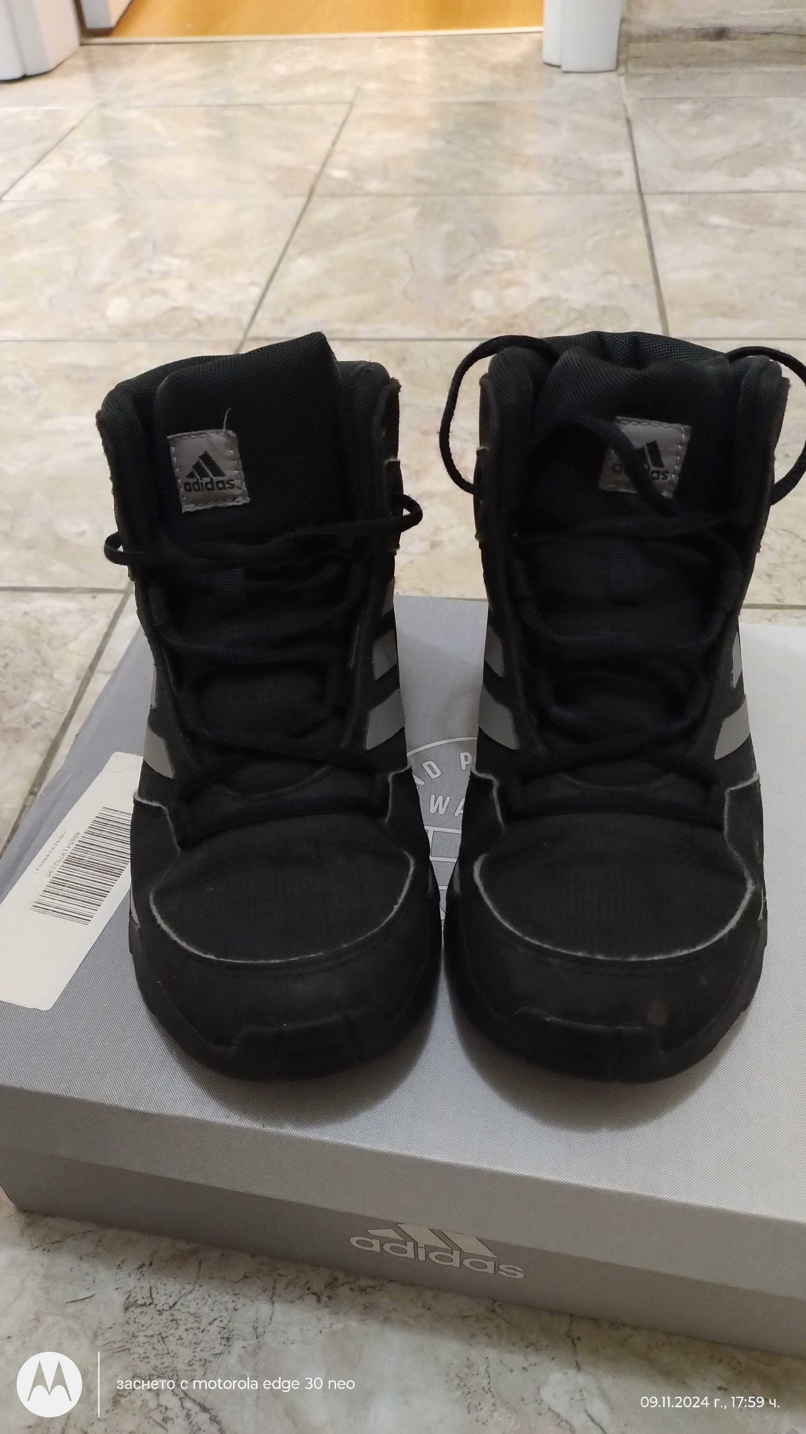 Боти Adidas за момче