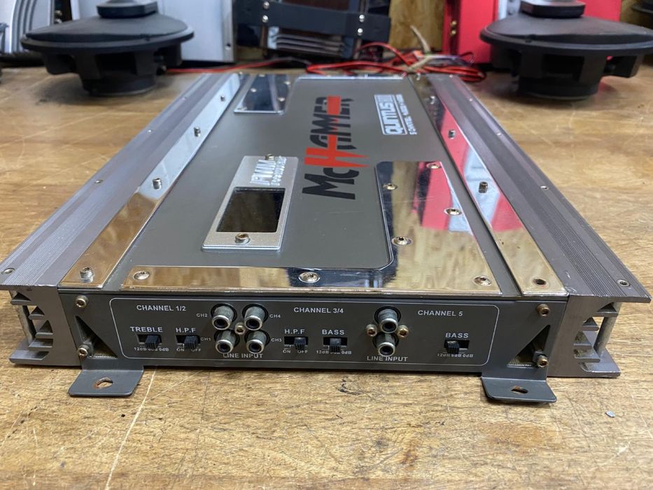 Amplifcator auto ,MC HAMMER Quintus 1800,5 canale,4x300W+1x600W