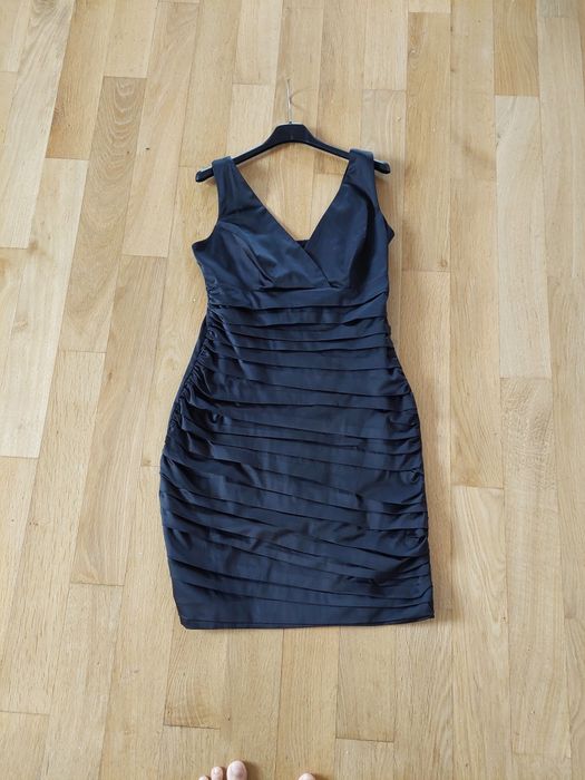 Нова официална рокля