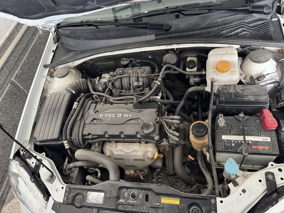 Lacetti 1.6 avtomat sotiladi narxi otberiladigan joyi bor