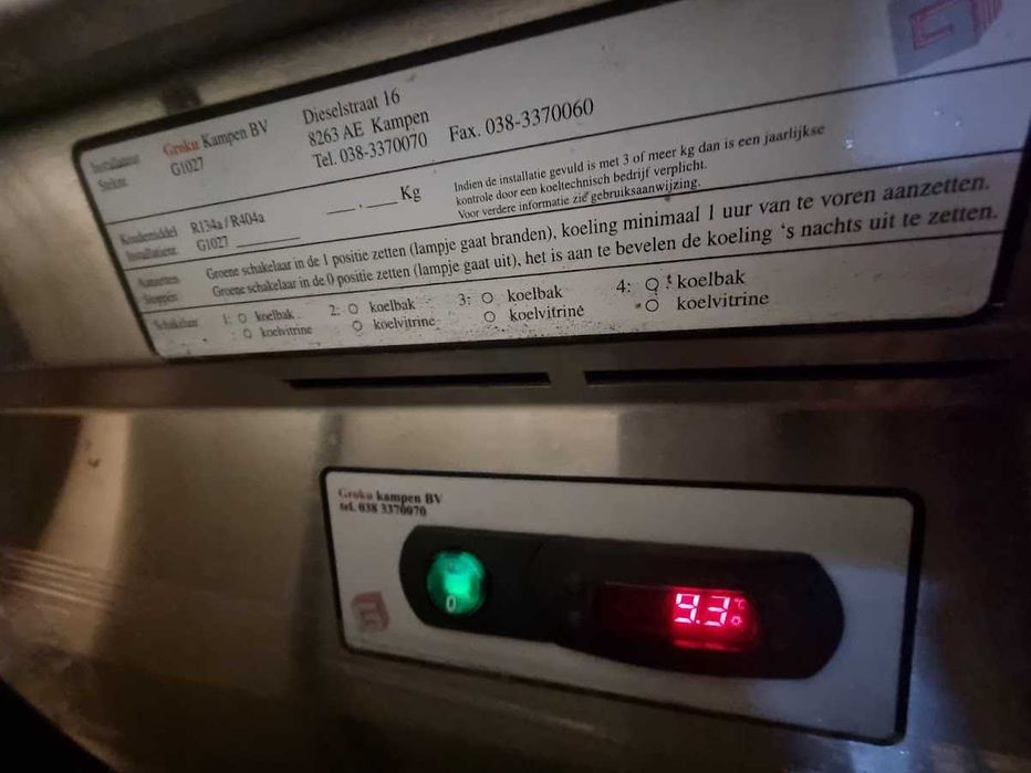 Vitrina frigorifica expunere autoservire