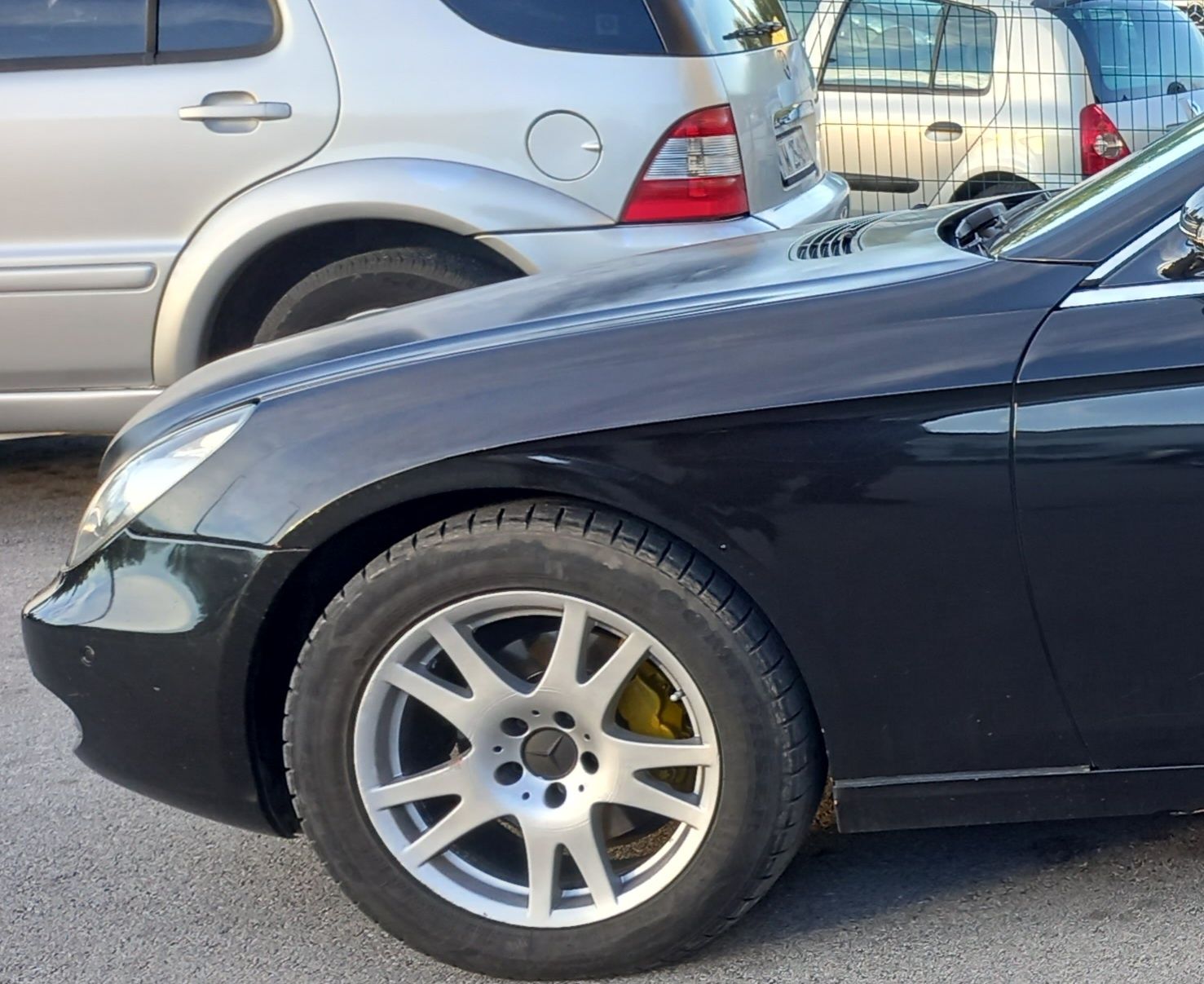 Калник Мерцедес cls w219 ляв десен Mercedez цлс w219 калници