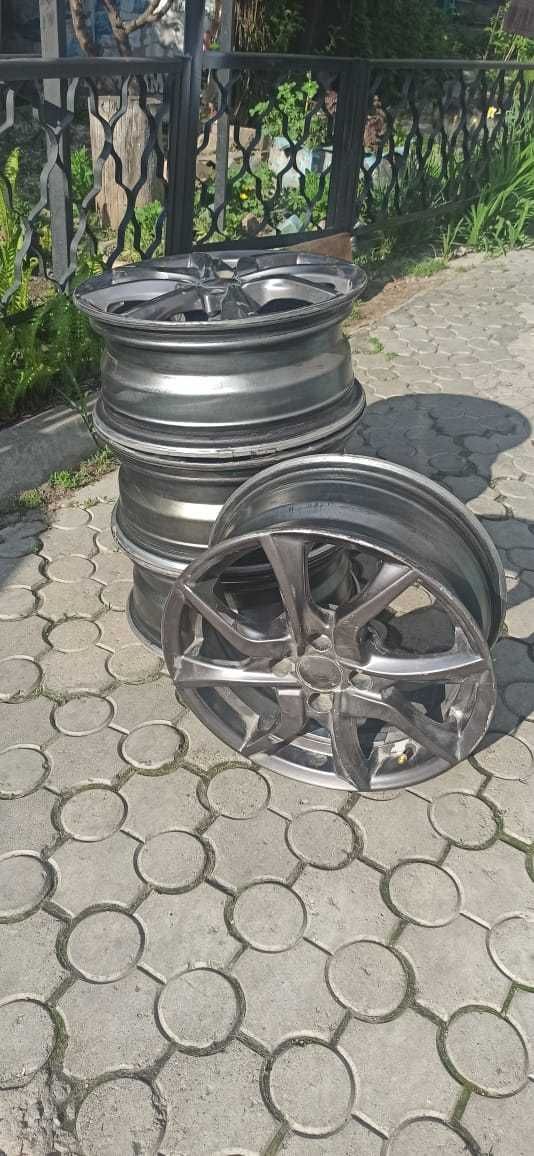 Диски литые R15/ 4х100 б/у